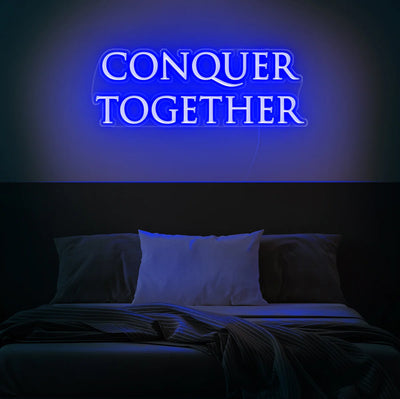 Conquer Together Insegna al neon