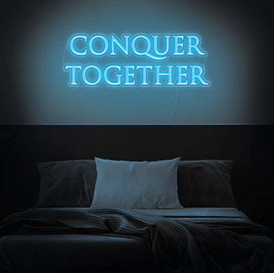 Conquer Together Insegna al neon